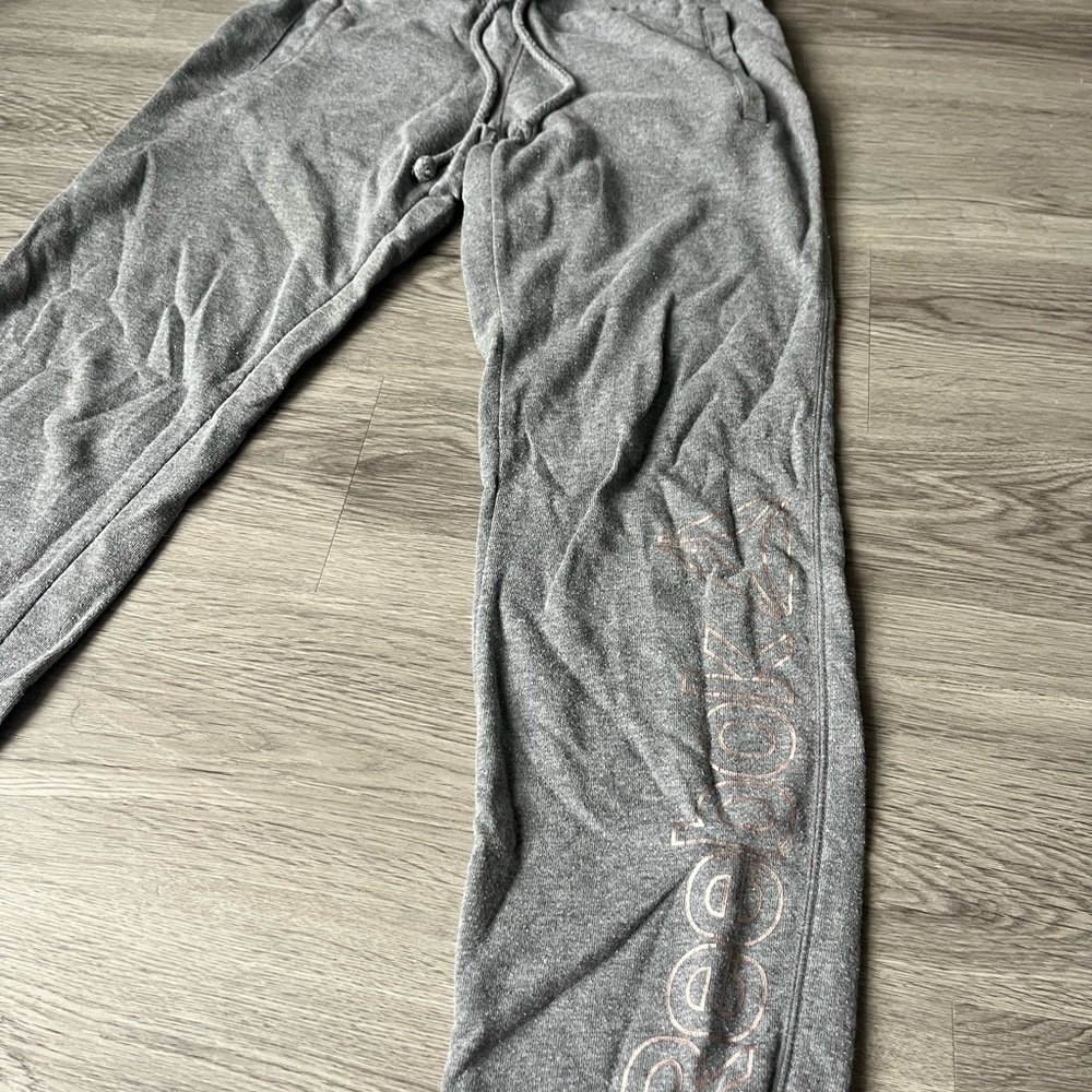 Reebok women’s Gray Sweatpants